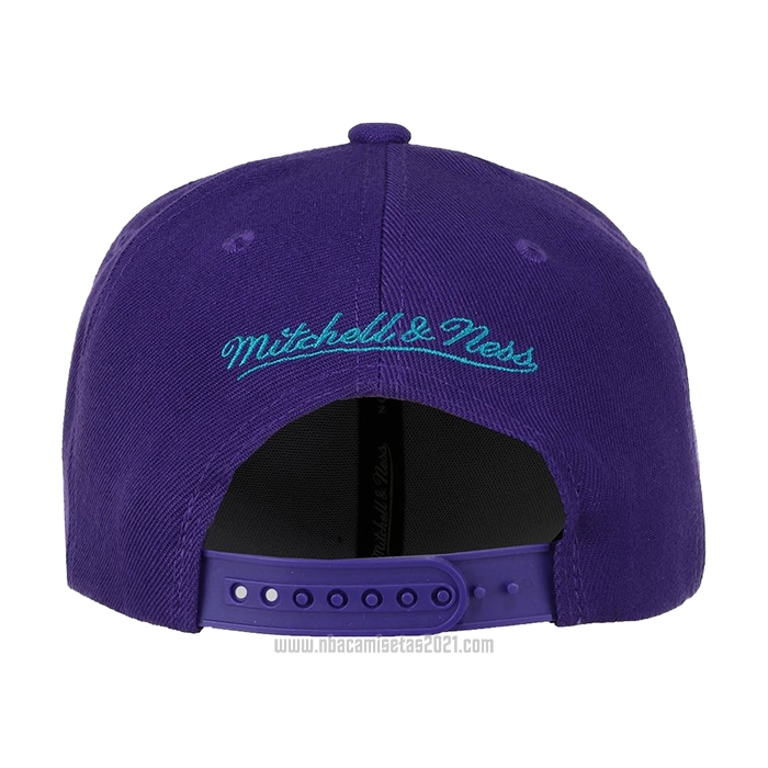 Gorra Charlotte Hornets Mitchell & Ness Violeta